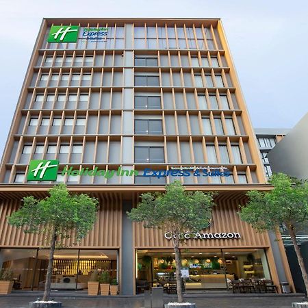 Holiday Inn Express & Suites Bangkok Central Pier By Ihg Exteriör bild