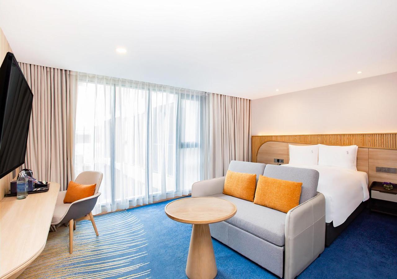 Holiday Inn Express & Suites Bangkok Central Pier By Ihg Exteriör bild