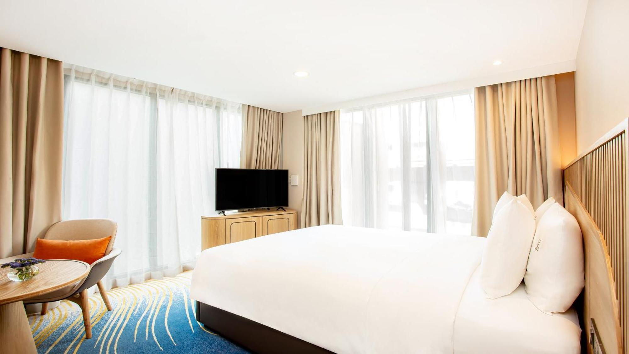 Holiday Inn Express & Suites Bangkok Central Pier By Ihg Exteriör bild