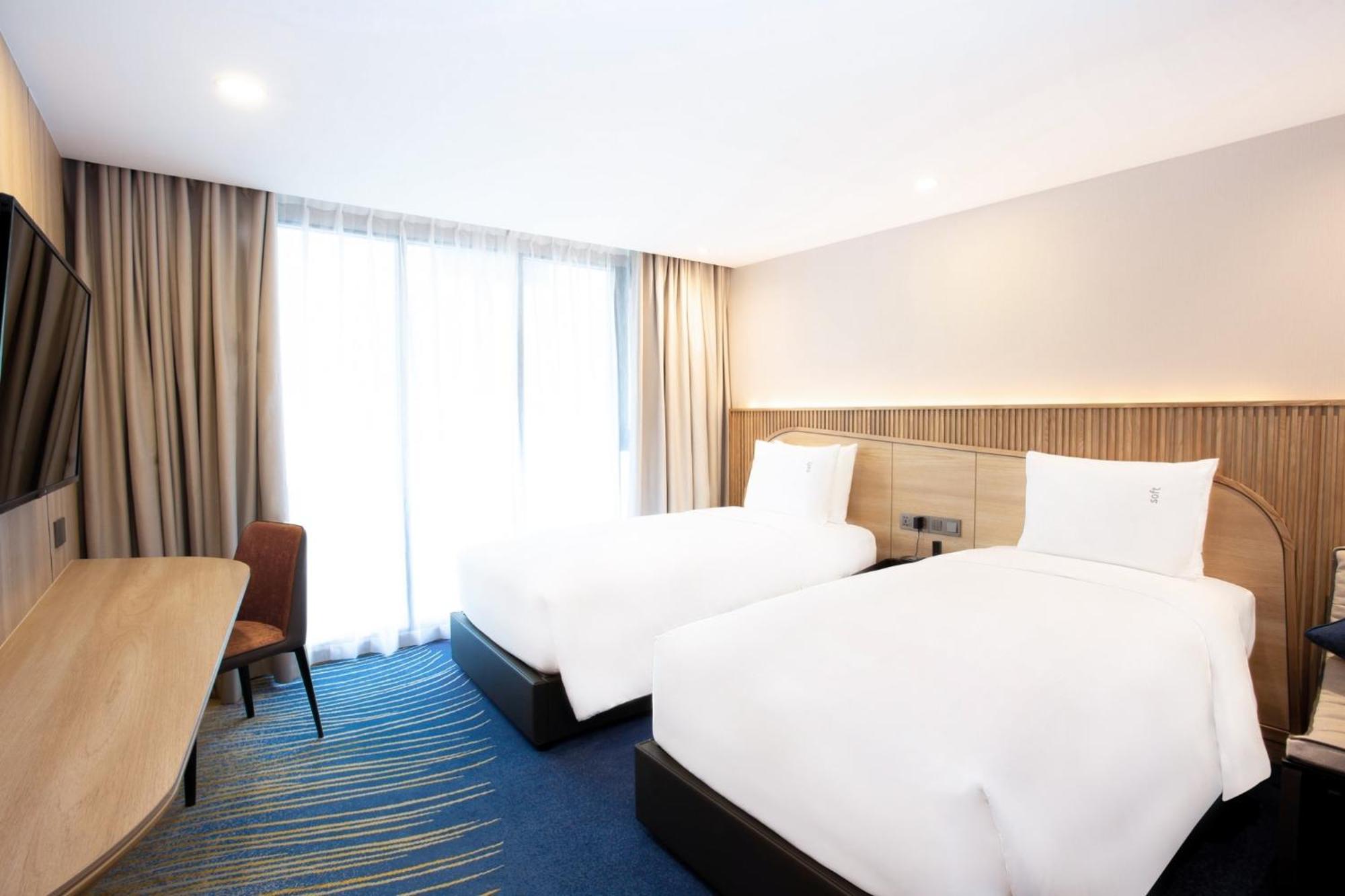 Holiday Inn Express & Suites Bangkok Central Pier By Ihg Exteriör bild