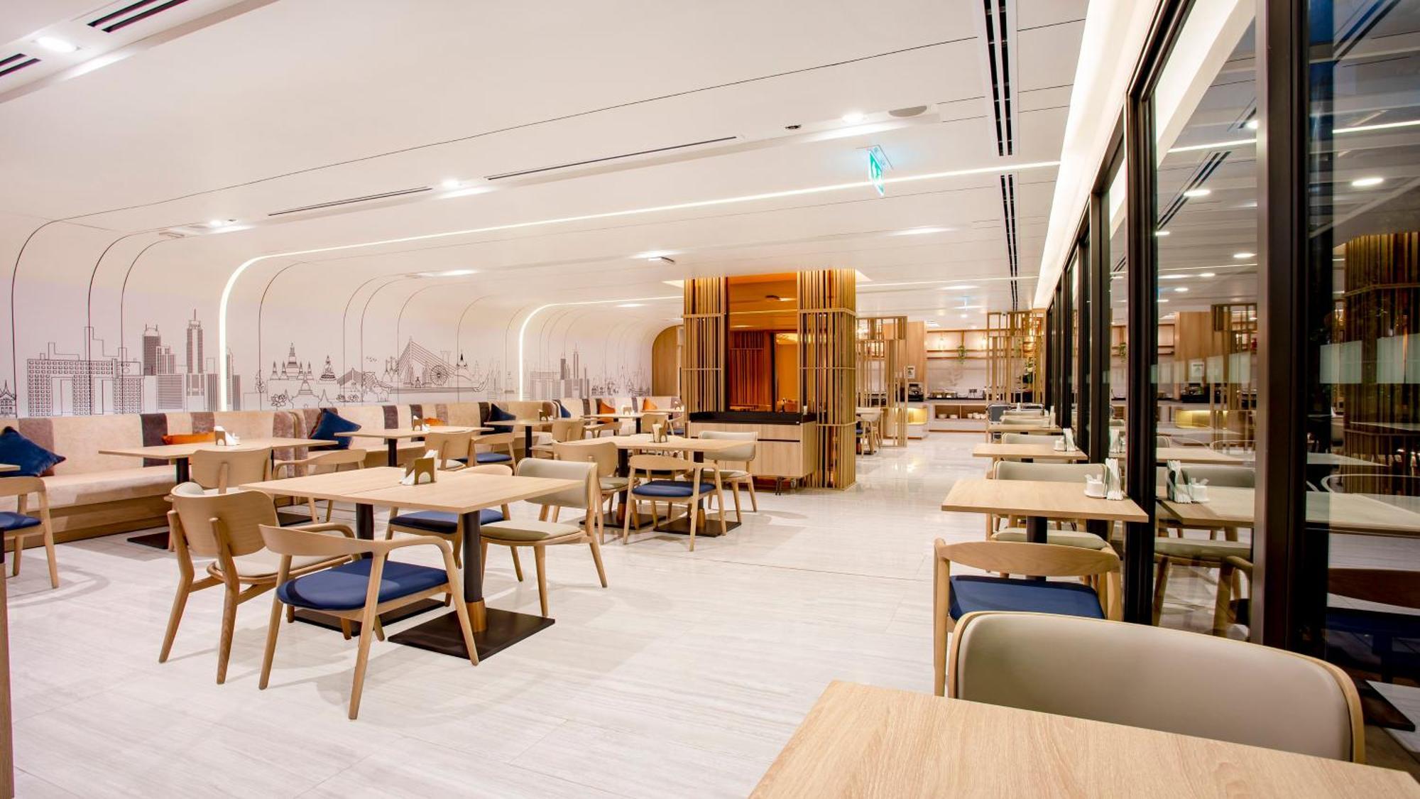 Holiday Inn Express & Suites Bangkok Central Pier By Ihg Exteriör bild