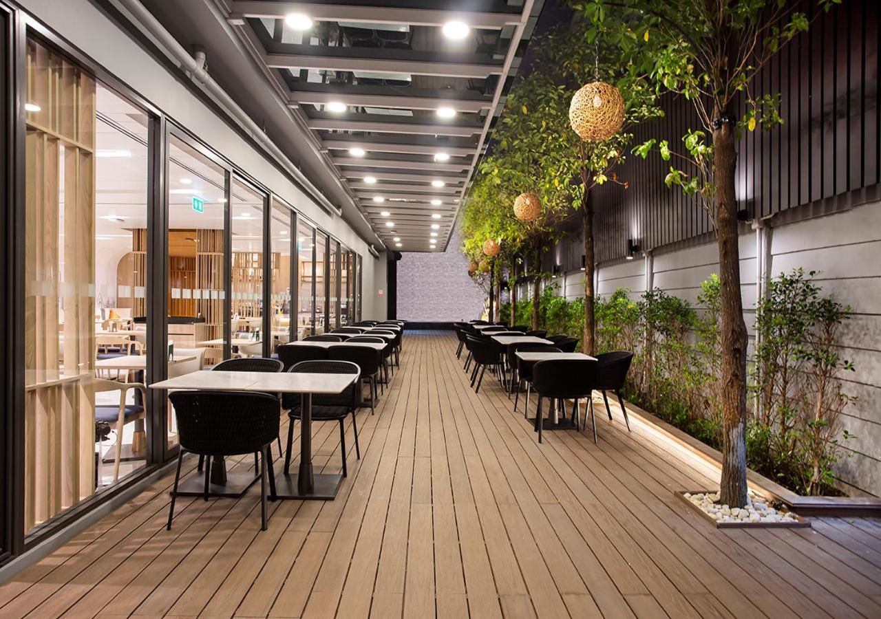 Holiday Inn Express & Suites Bangkok Central Pier By Ihg Exteriör bild